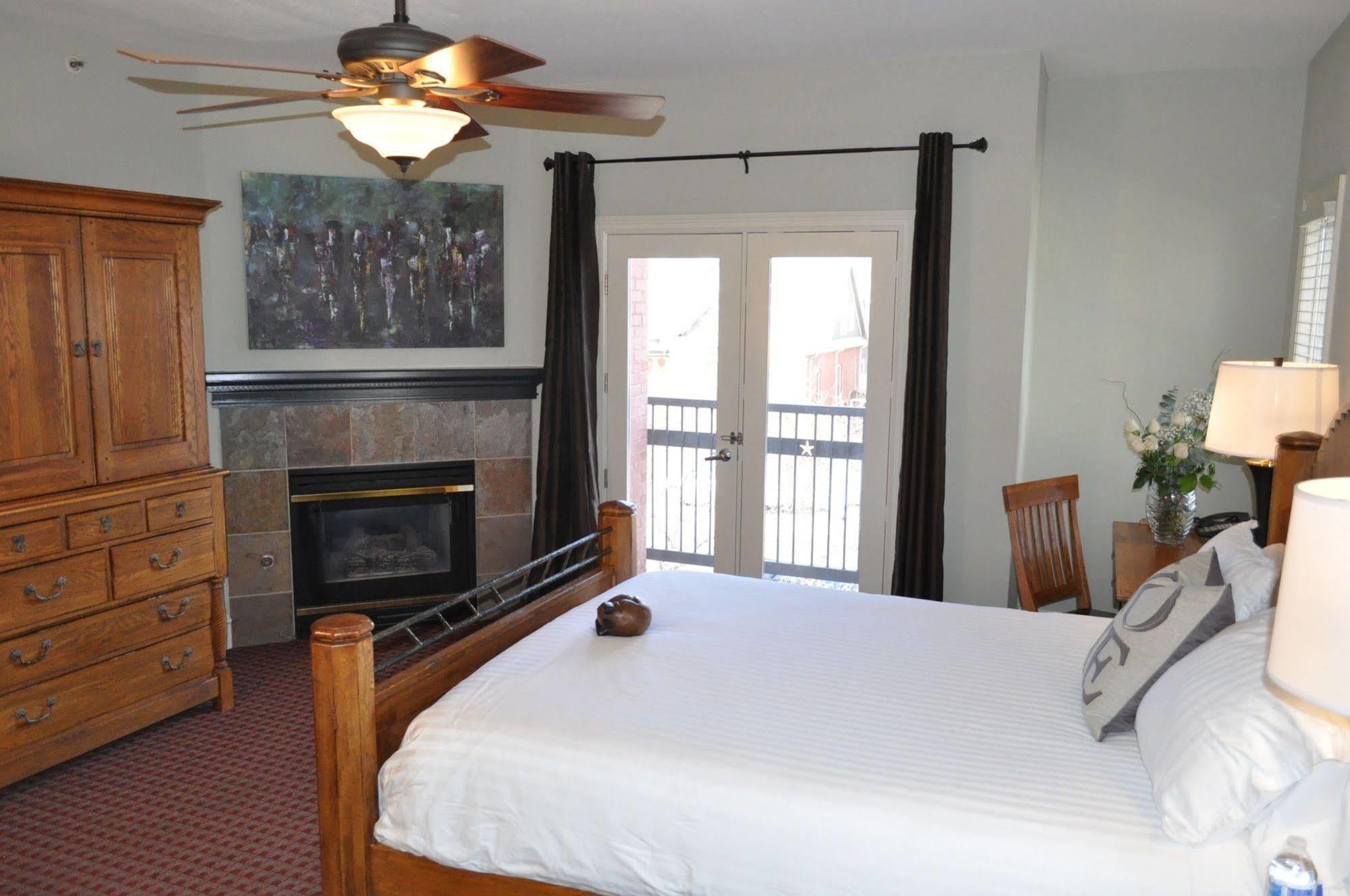 The Bradley Boulder Inn Dış mekan fotoğraf